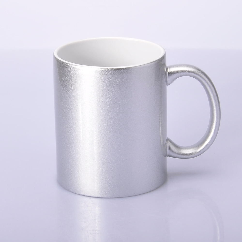 SM-045 Silber metallisch glänzender Becher mit weißer Innenseite 330ml